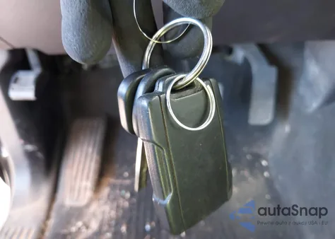 2015 Chevrolet Silverado 1500 1Lt из США, поврежденный, VIN 1GCRCREC2FZ282510